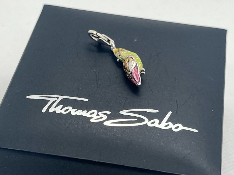 Thomas Sabo Färgrik Fågel, berlock i silver.