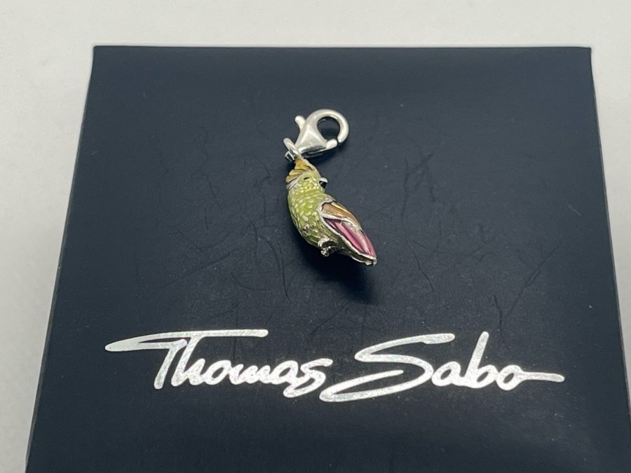 Thomas Sabo Färgrik Fågel, berlock i silver.