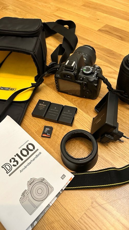 Nikon D3100 med två lenses