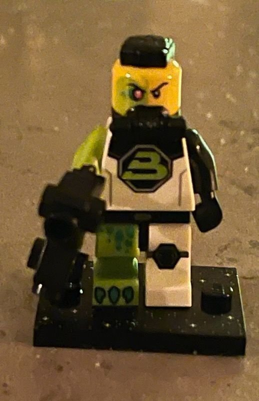 LEGO minifigures (Series 26) Blacktrone Mutant