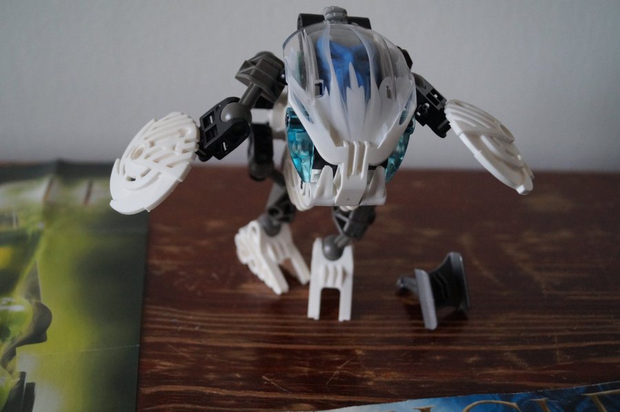 Bionicle 8565 Kohrak