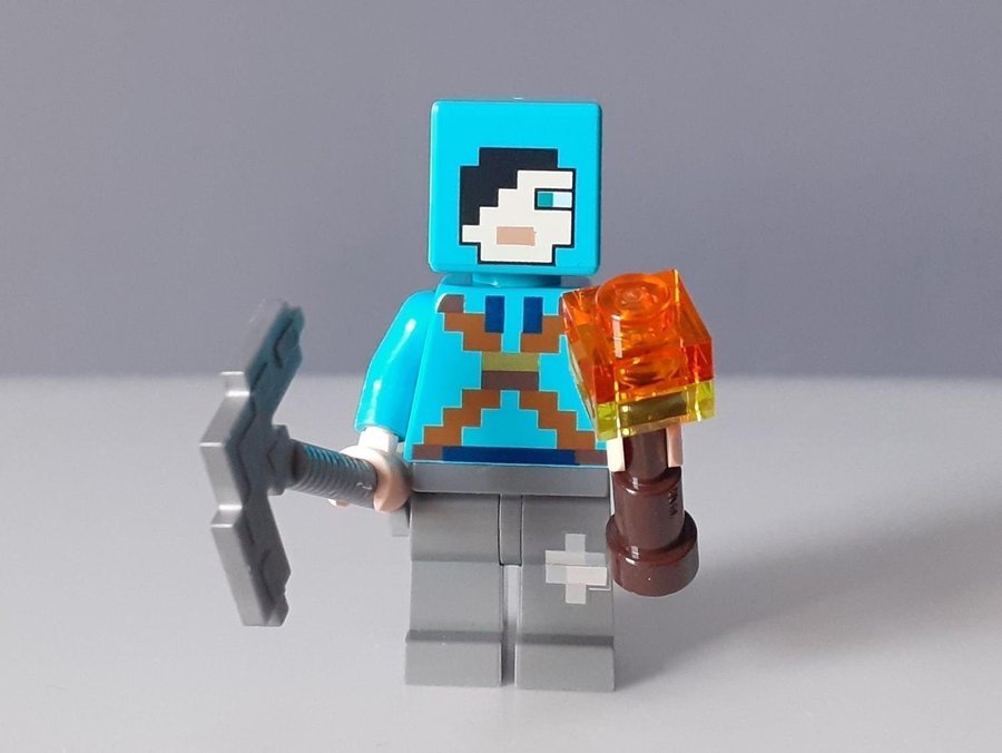 Minecraft Lego Figur - Blå Figur med Pickaxe och Fackla Lego Minifigur gubbe blå