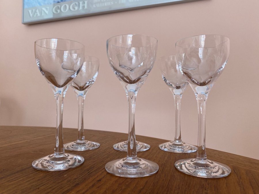 12 Vintage Kosta Boda Château Schnapps Glasses