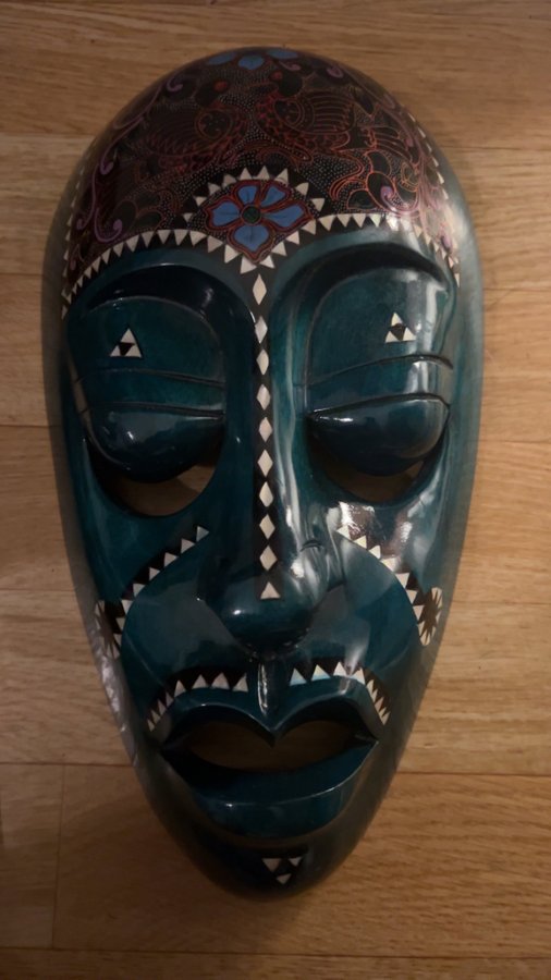 3 st trämasker