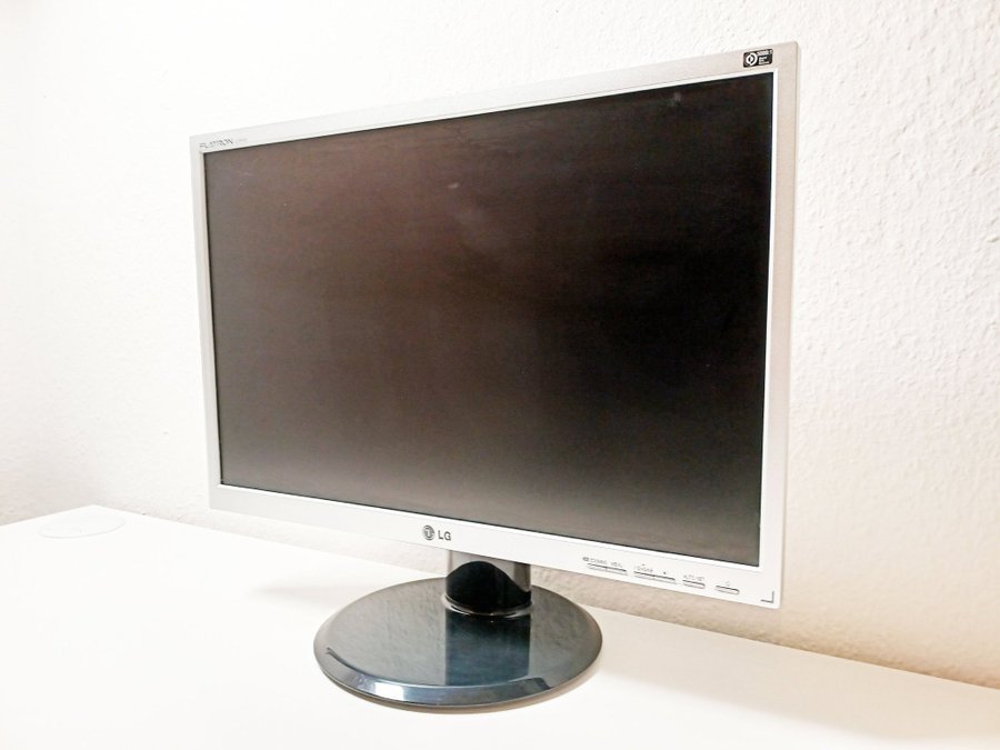 SKÄRM LG 22" FLATRON L225WS DATORSKÄRM MONITOR