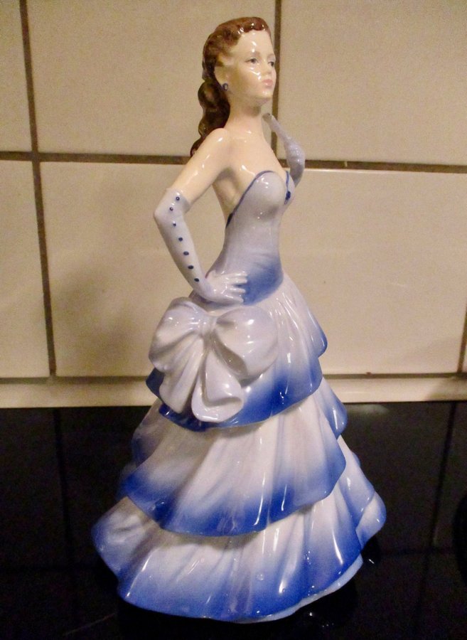 Porslin Figurin Kvinna Fine Bone China © Coalport Ladies of Fashion ADELE 1992