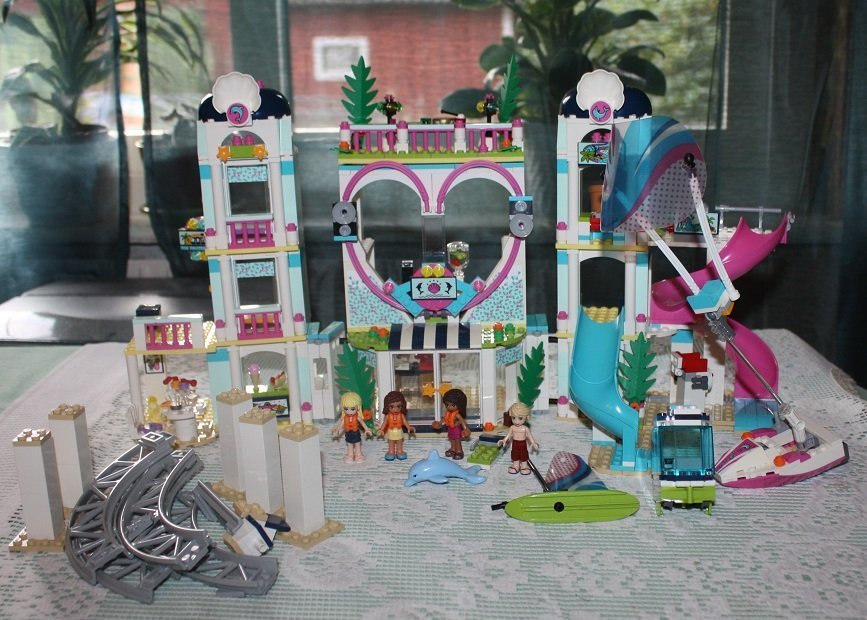 LEGO Friends 41347 - Heartlake city resort