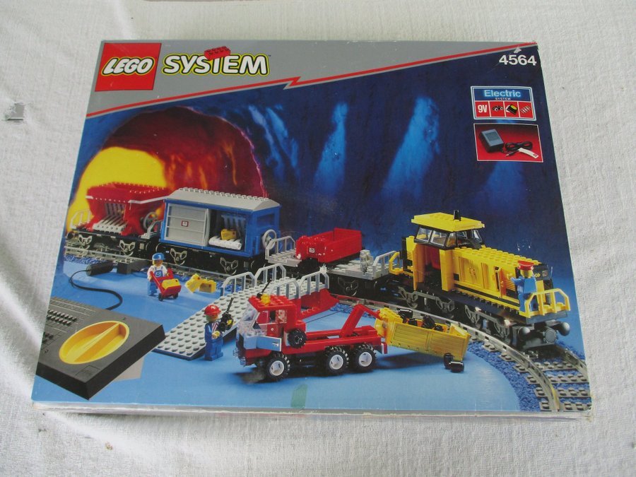 Lego 4564 El-tåg med vagnar