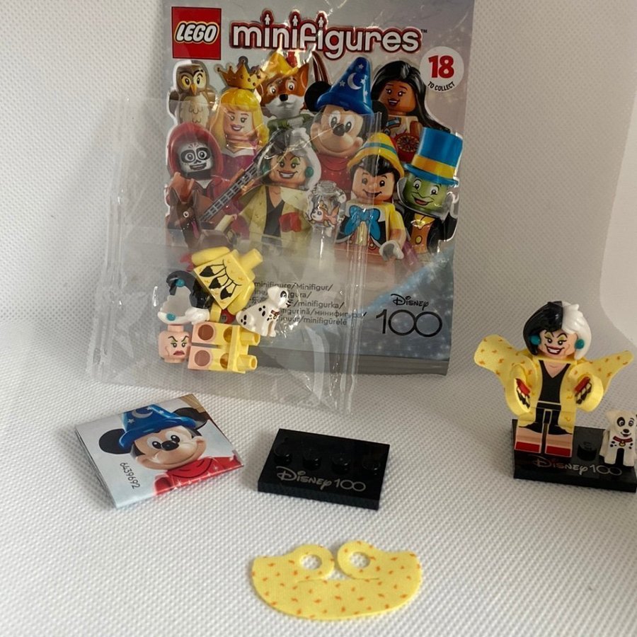 Oöppnad Minifigures från Disney 100