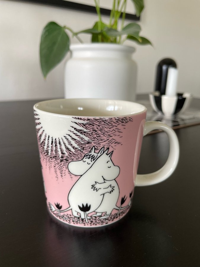 *~* Oanvänd Arabia Tove Jansson Mumin mugg Kärlek rosa *~*