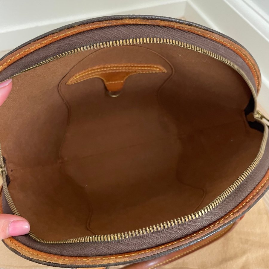 Louis Vuitton Ellipse PM