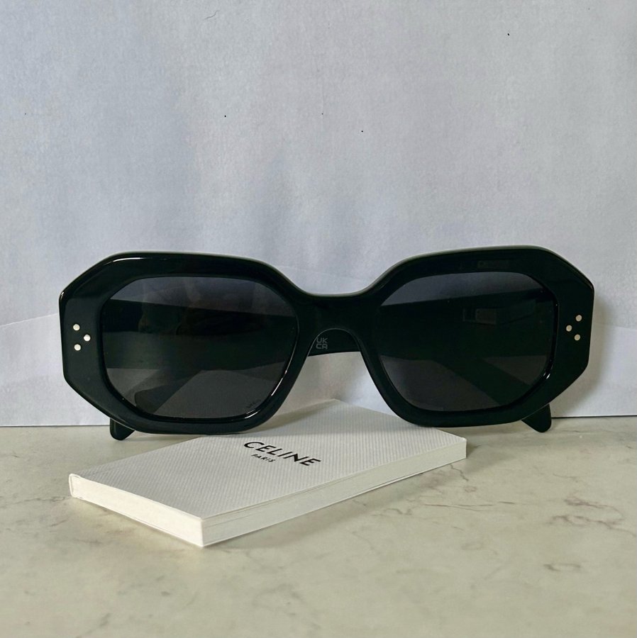 Céline solglasögon CL402551 Acetate