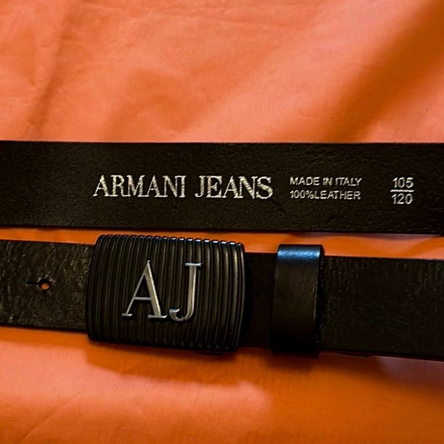 Armani Jeans svart bälte storlek 105/120Helt ny/new