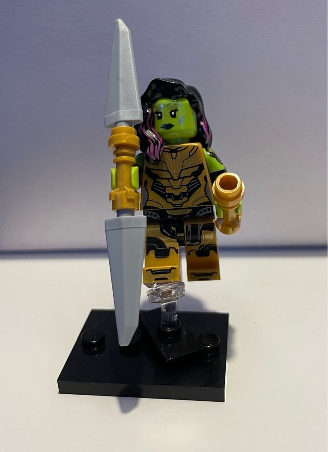 Lego Minifigur - Marvel Studios - Gamora with Blade of Thanos