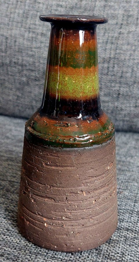 Vintage "Laholm" ceramic vase no. 832 Made in Sweden