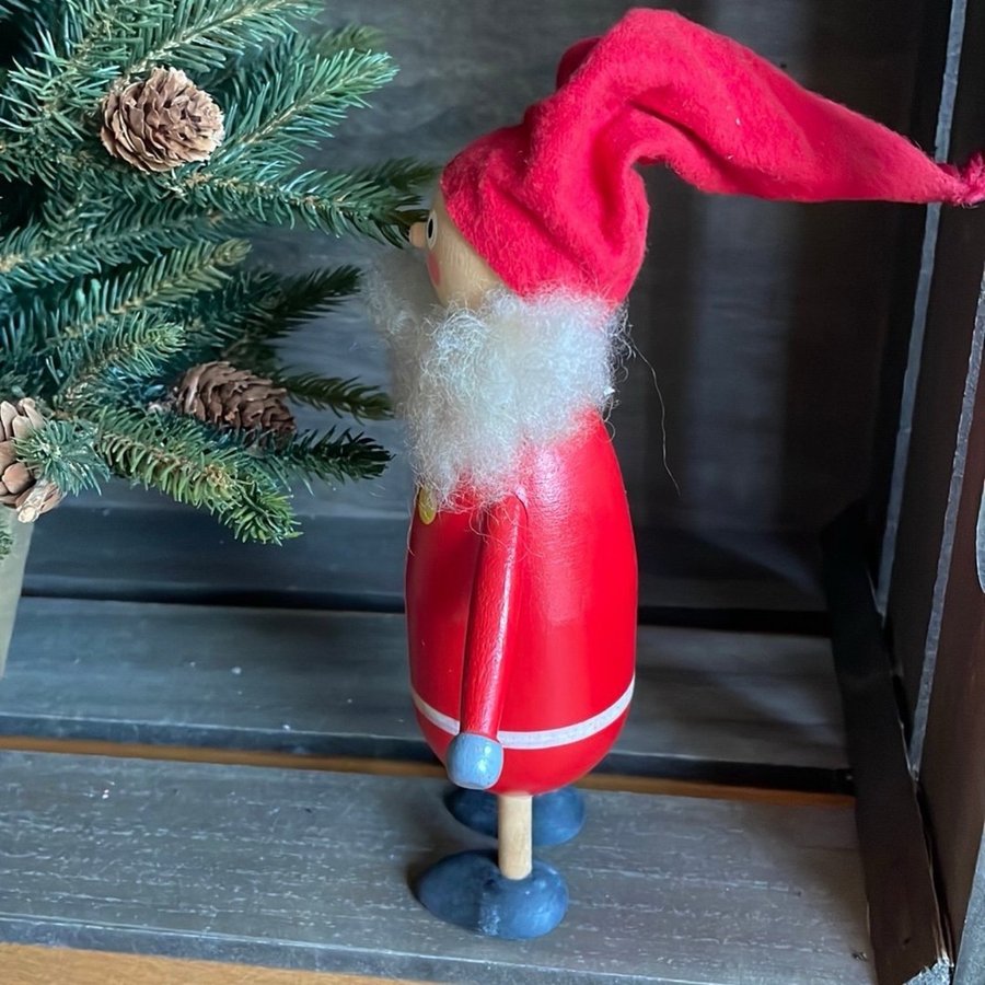 Tomte trätomte hemslöjd Jultomte i trä jul….