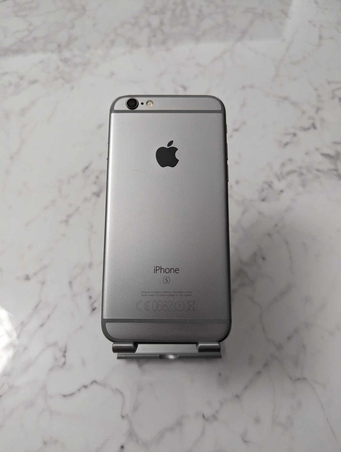 Apple iPhone 6s 16GB Space Gray