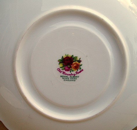 2st tekoppar Royal Albert Old Country Roses England 25dl Nr 2