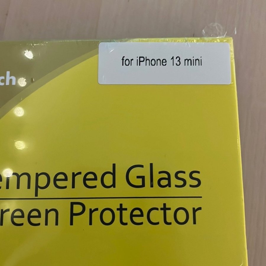 JETech härdat glas. Skärmskydd för iPhone 13 mini