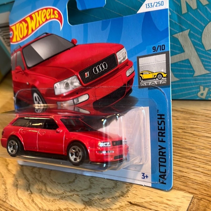 Hot Wheels '94 Audi Avant RS2 133/250