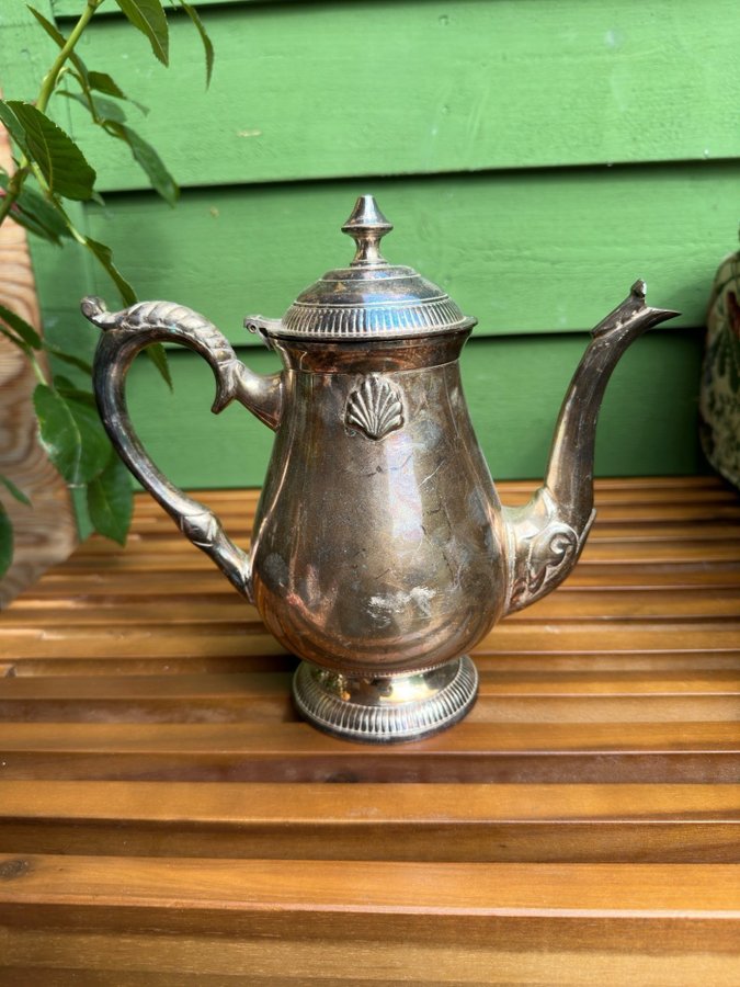 Vintage silver plated teapot