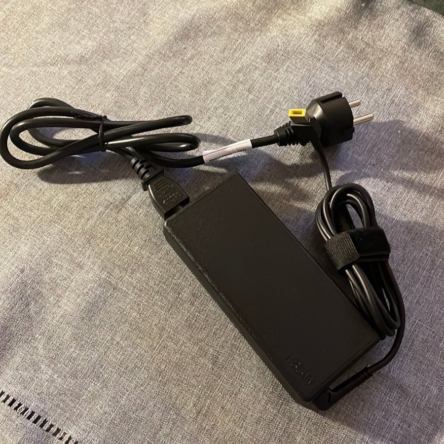 Lenovo 135W AC Adapter