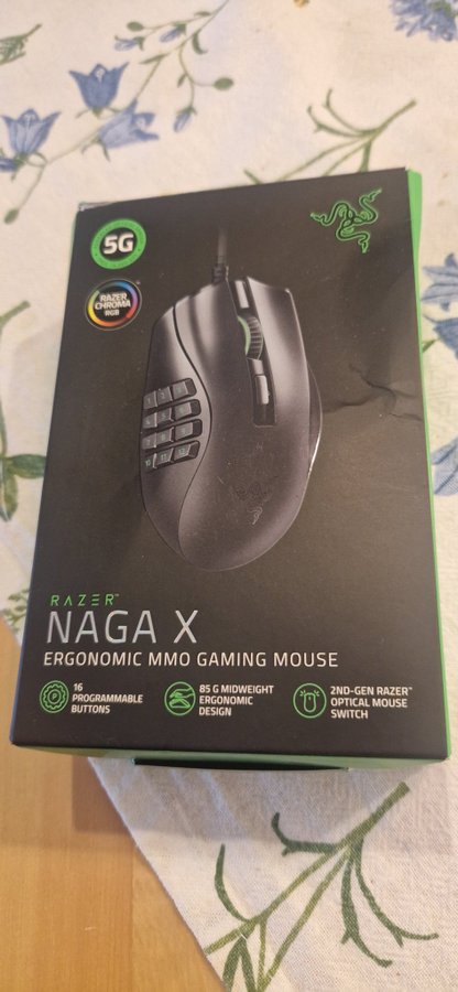 Razer Naga X gaming Mus som ny