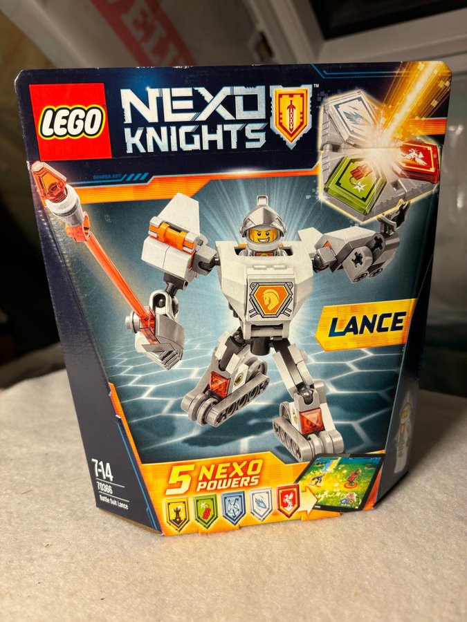 LEGO Nexo Knights 70366 Battle Suit Lance Merlock 2.0