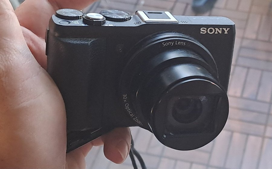 Sony Cyber-shot Digitalkamera DSC-HX60V