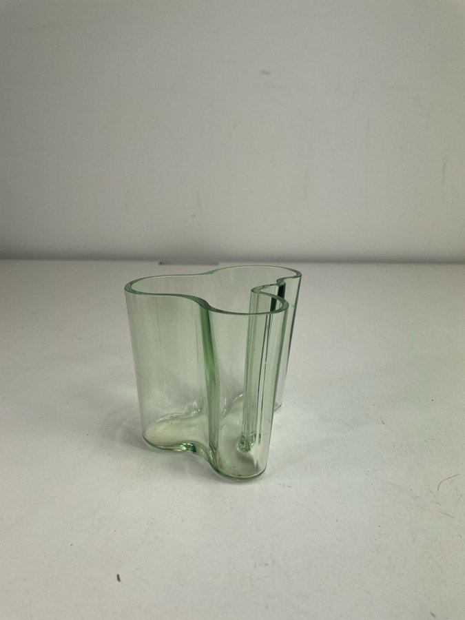 Vas ” Savoy ” Iittala Alvar Aalto