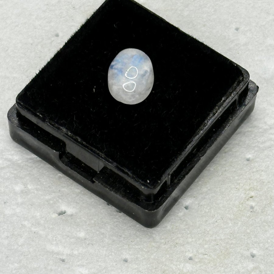 Natural Moonstone 2,45 ct