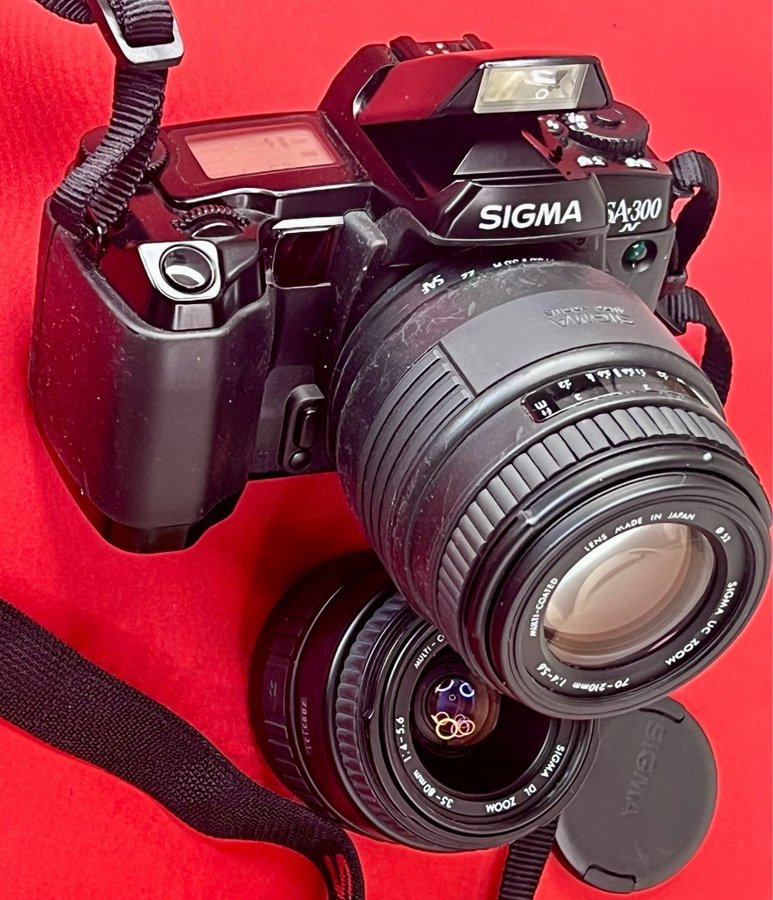 Sigma SA-300 Kamera med 3 objektiv