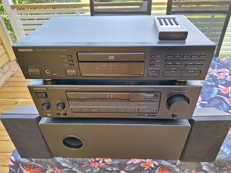 Kenwood receiver  cd-spelare inkl Jamo 21 högtalarpaket - 90-tal