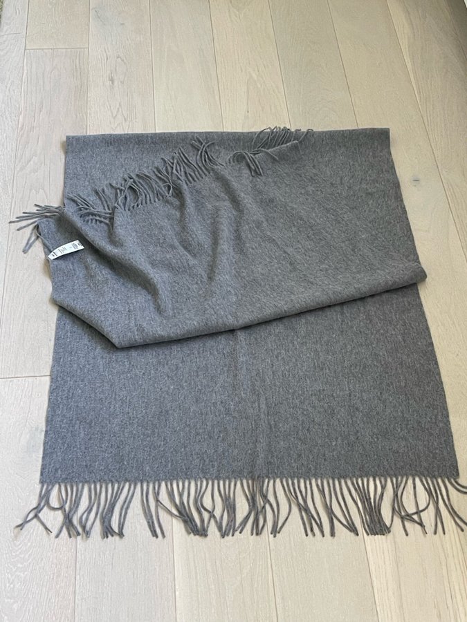 Cashmere 100% Helt Ny Hildebrand Sweden grå halsduk