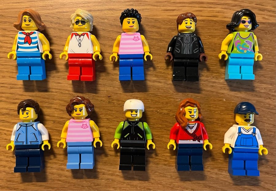 LEGO CITY 10 st blandade minifigurer - Nya