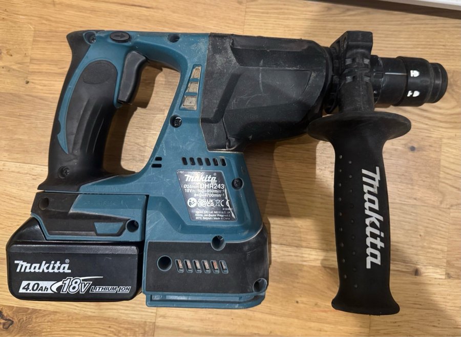 Makita DHR243 SDS-Plus Slagborrmaskin 18V 4.0Ah