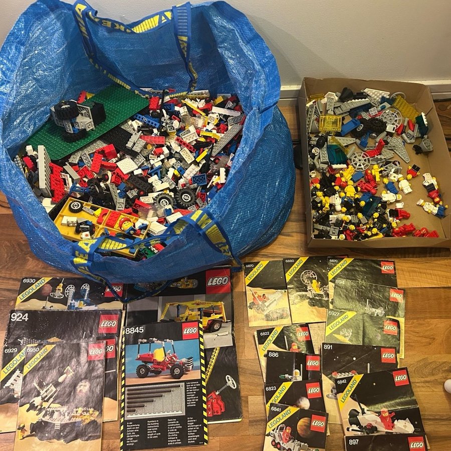 Över 6 kg - Lego rymd space classic vintage retro tillbehör gubbar figurer