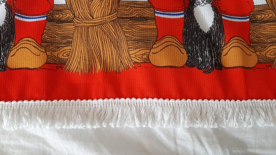 RETRO JUL GARDINKAPPA KLARA FINA FÄRGER RAYON 120 X 45 CM FINT SKICK