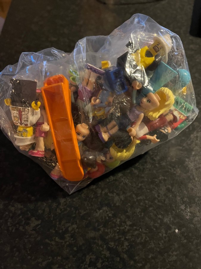 Lego, ca 4 kg blandade delar och figurer