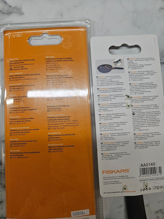 Fiskars Essential Köksknivset  stekspade