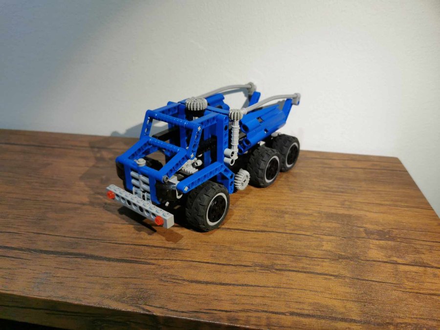 LEGO Technic 8415 - Dump Truck