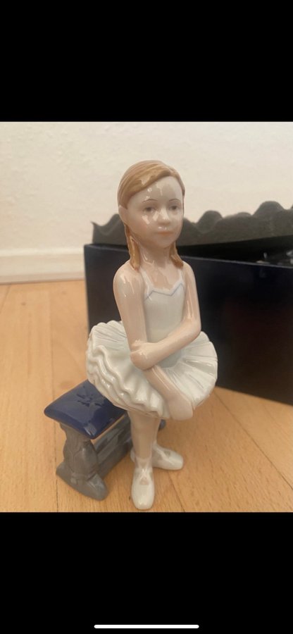 Porcelænsfigur af en ballerina