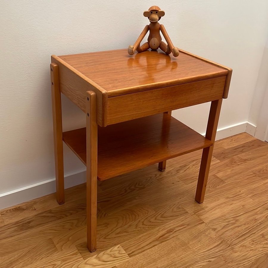 Vintage Teak Sängbord 1900-tal  Låda Tapet Vit Paradiset Josef Frank