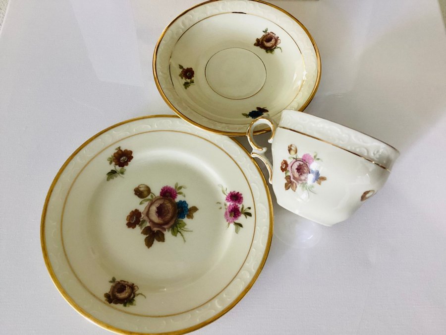 Kobenhavns Porcellains Maleri KPM Kaffekopp och 2 tallrikar 1930-talet