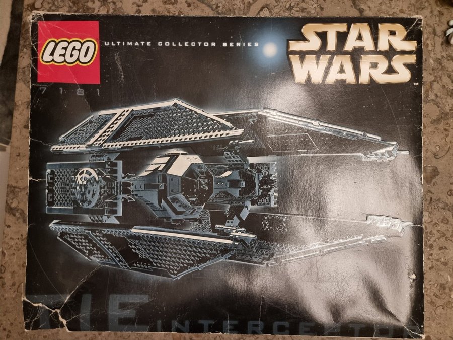 Lego Star Wars - 7181 TIE Interceptor - UCS