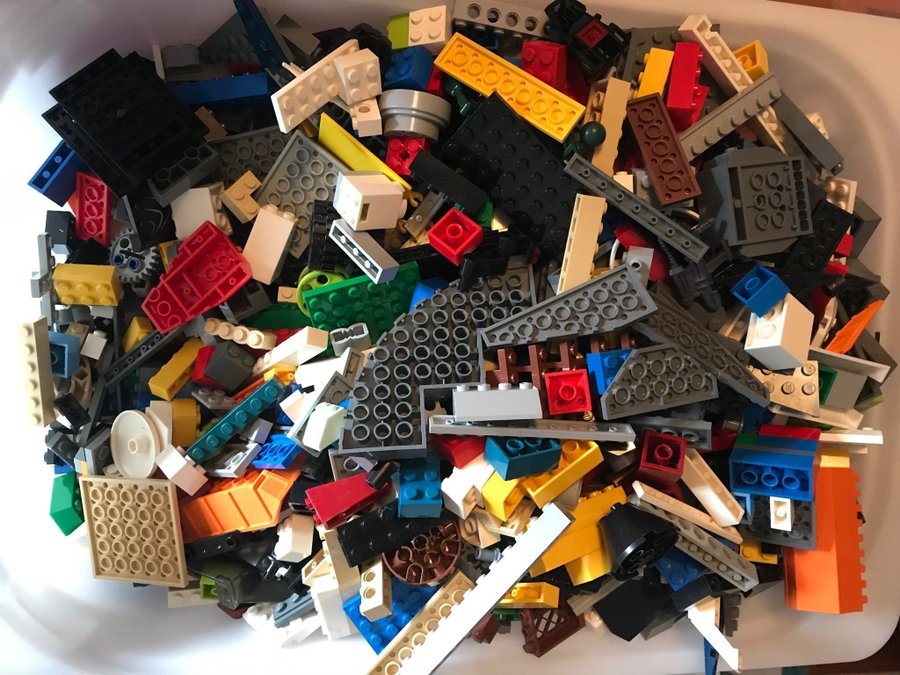 LEGO blandade små delar Leksaker klossar olika sorter mer än 2,5 kg