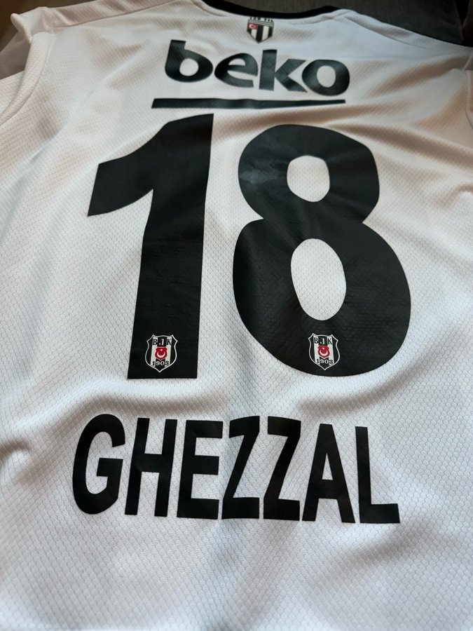 Adidas Besiktas JK Ghezzal 22/23 bortatröja