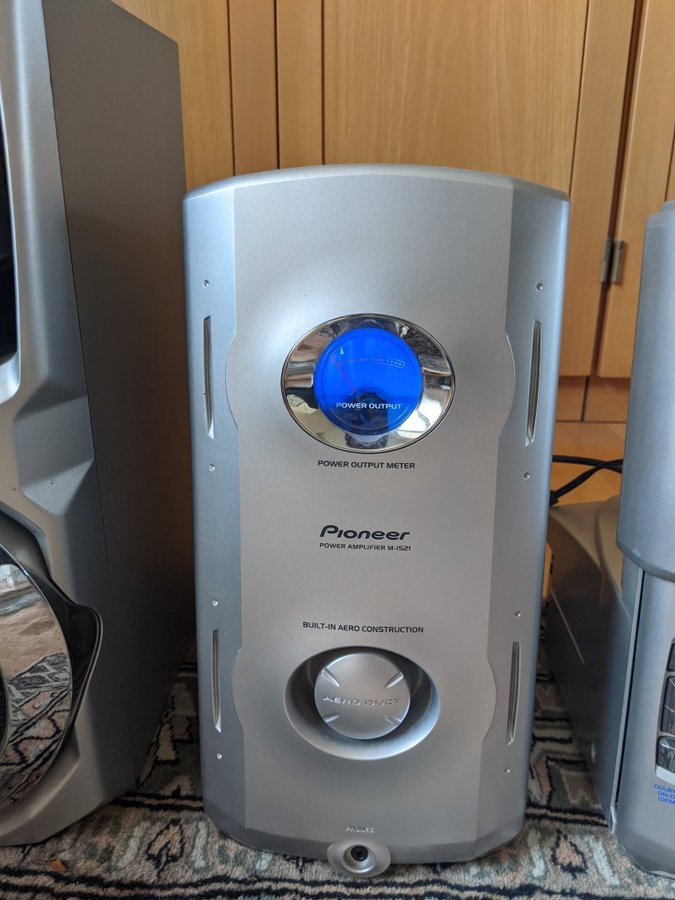 HiFi-anläggning: PIONEER M-IS21.