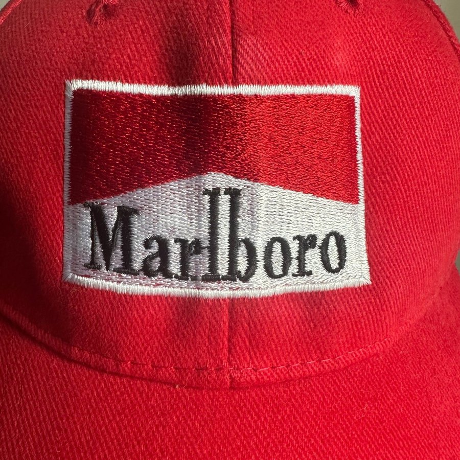 Vintage Marlboro keps broderad logga retro unisex onesize röd vit svart y2k 1kr