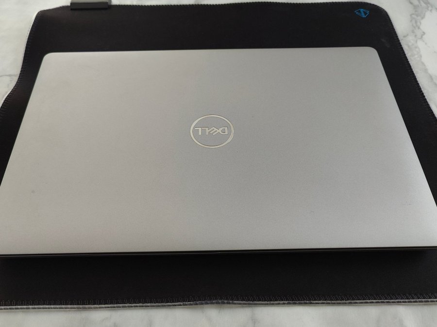 Dell Precision 3551 - Intel I7 10th gen / 32GB RAM